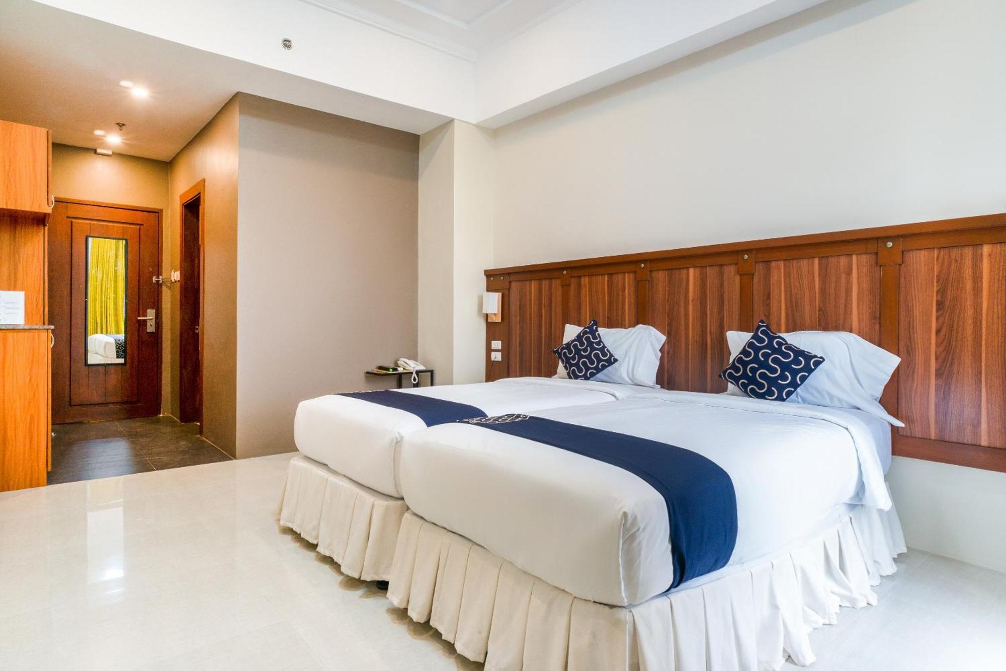 Capital O 460 World Palace Hotel Davao Stadt Exterior foto